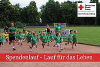 Kinder der Kita Schneeberg beim Start zur Stadionrunde