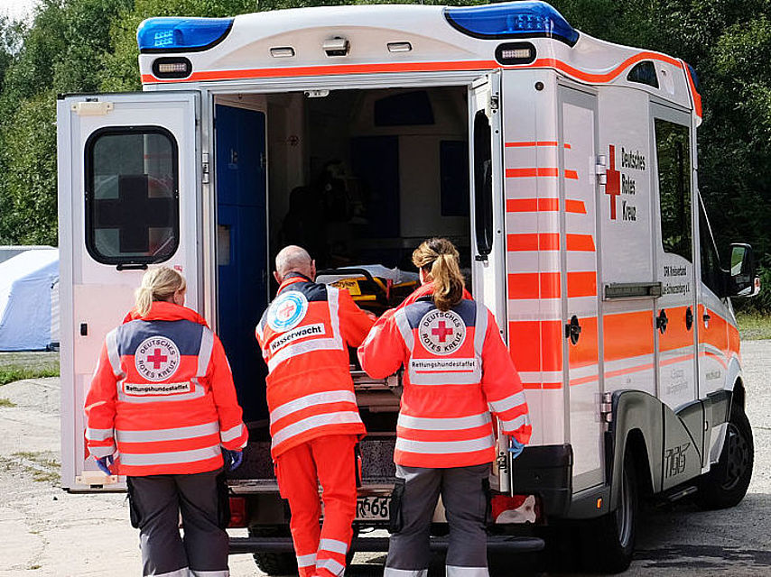 DRK Einsatzkräfte bei Katschutz-Übung